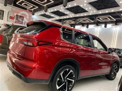 ميتسوبيشي اوتلاندر